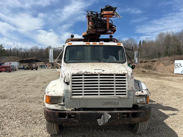 1990-international-4900-image-8