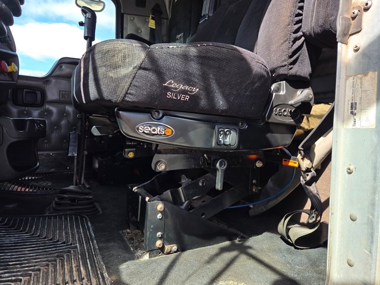 2006-kenworth-w900-image-74