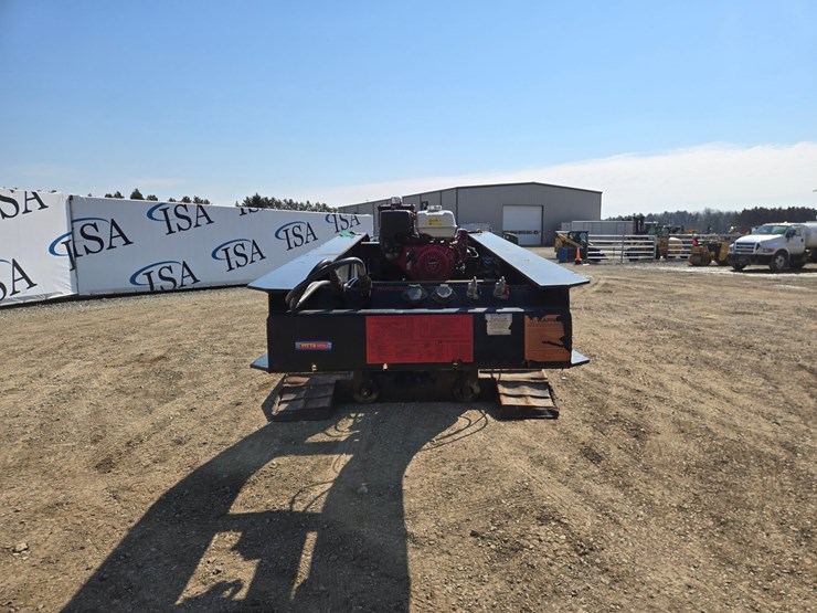 2016-honda-gx390-image-7