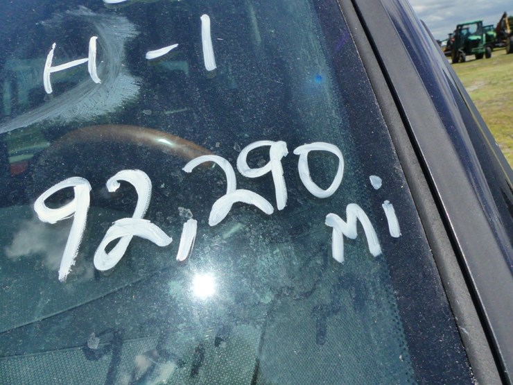 2010-ford-expedition-image-16