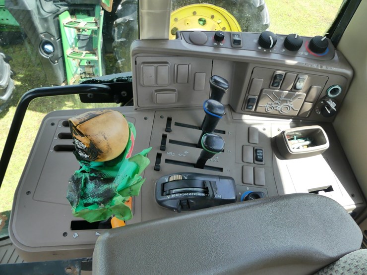 2016-john-deere-6155m-image-11