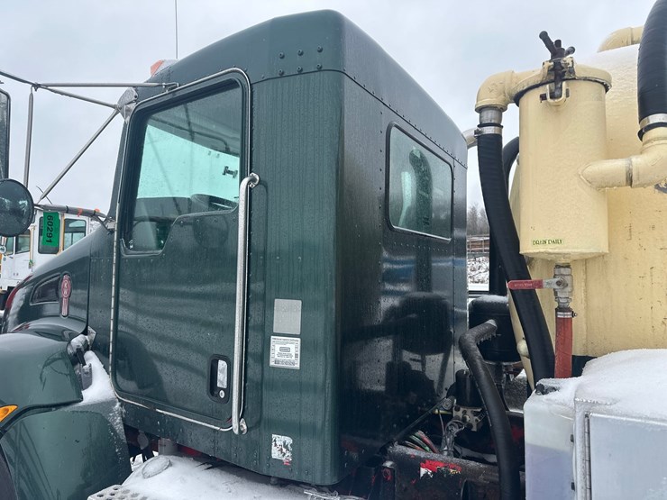 2008-kenworth-t370-image-15