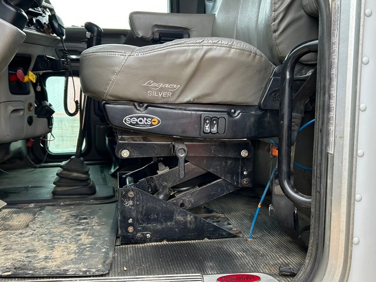 2006-caterpillar-c15-image-83