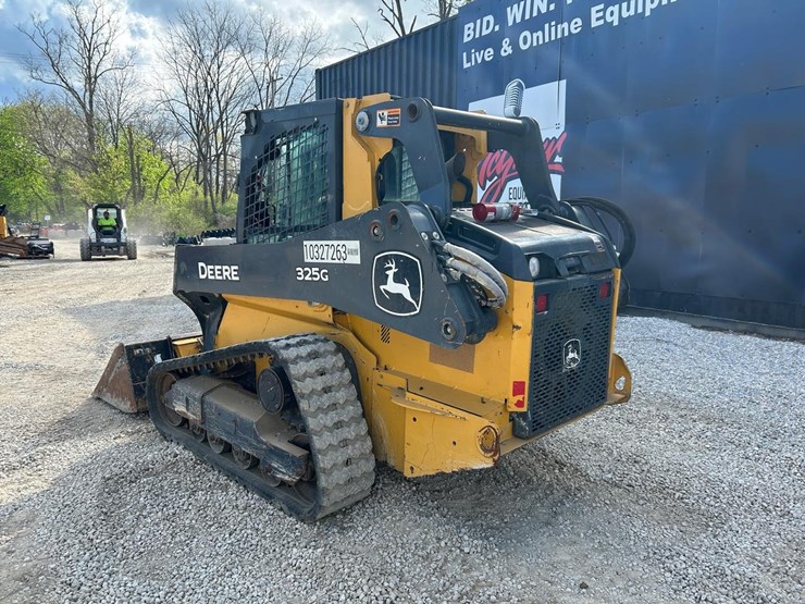 2021-deere-325g-image-2