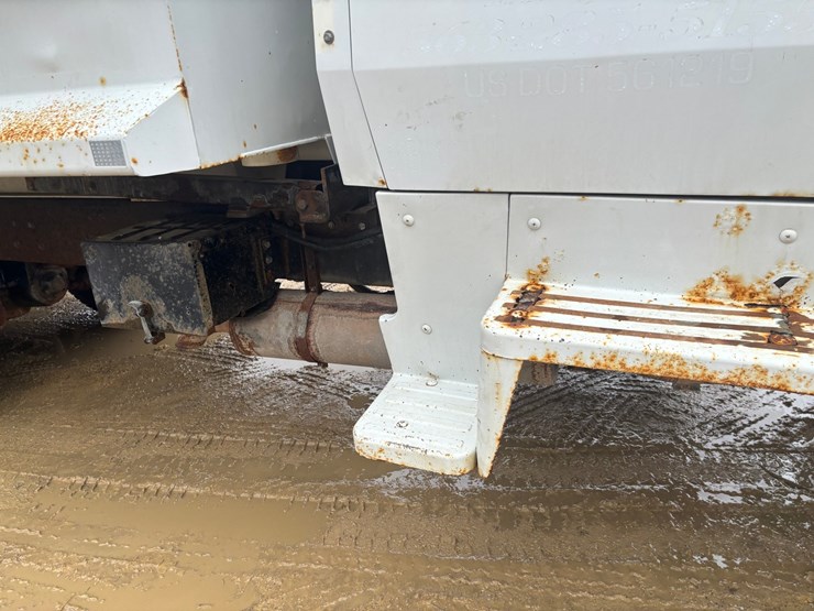 1997-ford-lt8000-image-20