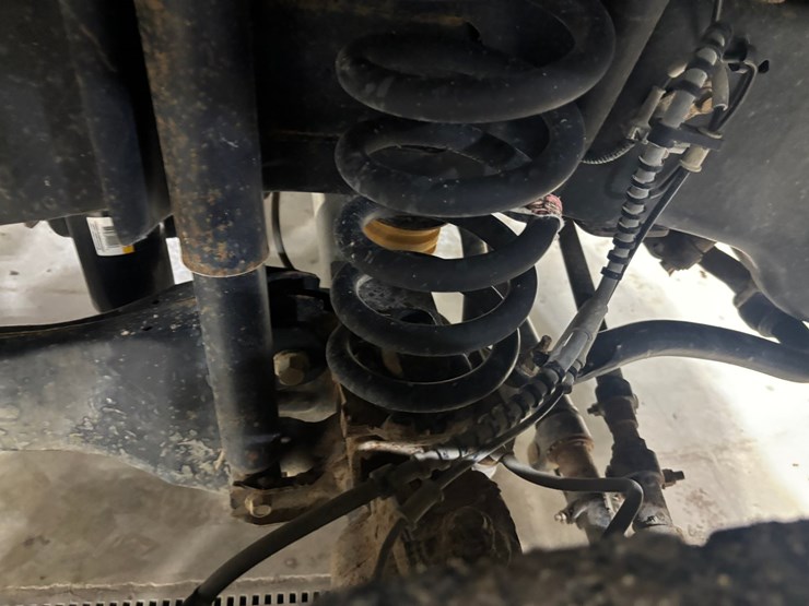 2022-ford-f550-sd-image-77