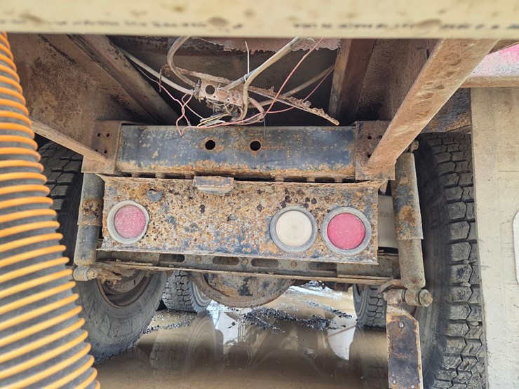 1993-international-9200-image-38