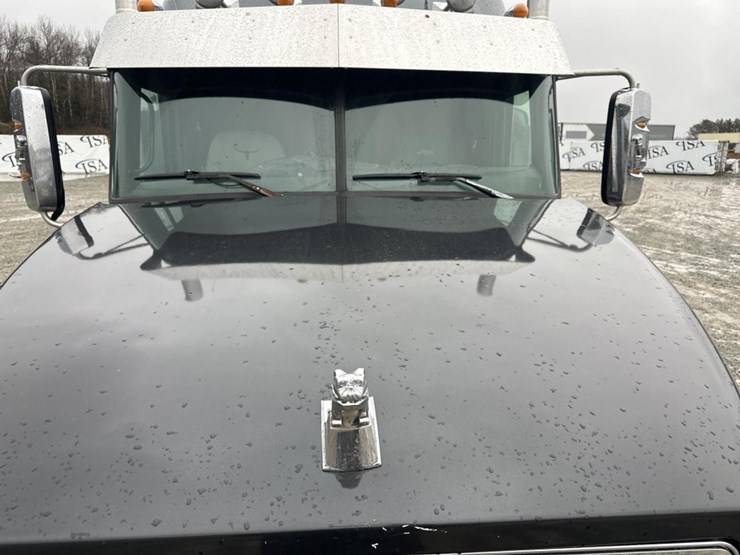 2009-massey-ferguson-8-image-11