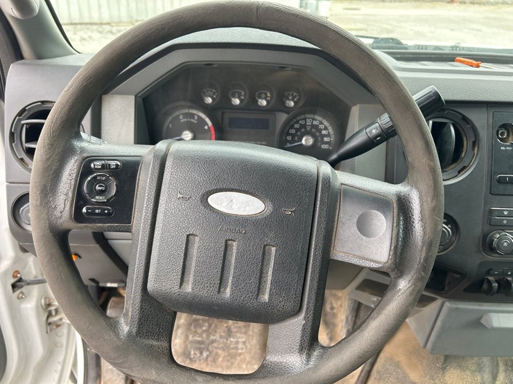 2012-ford-f450-image-44