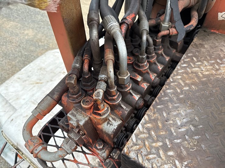 1990-international-4900-image-42