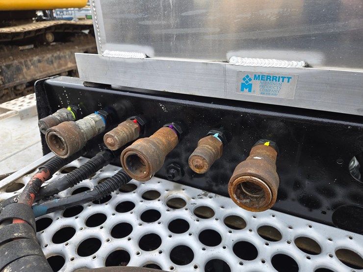 2019-international-hx620-image-19