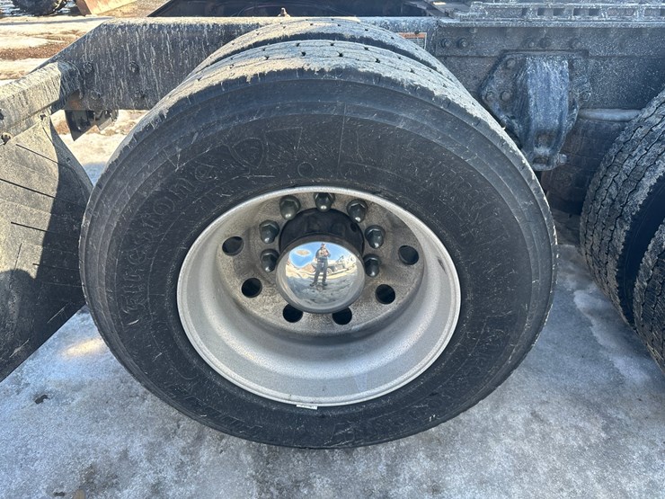 2017-kenworth-t680-image-70