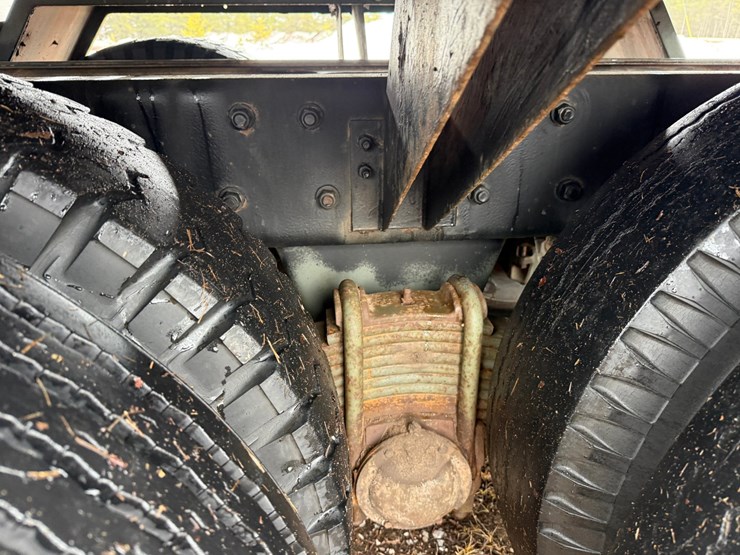 1984-mack-dm492s-image-68