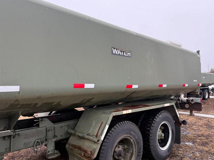 1984-mack-dm492s-image-18