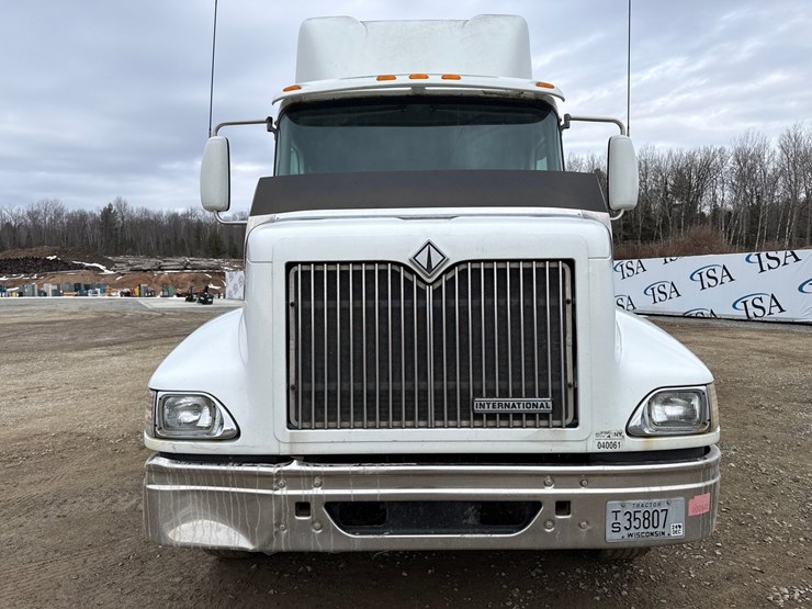 2000-international-9200i-image-8