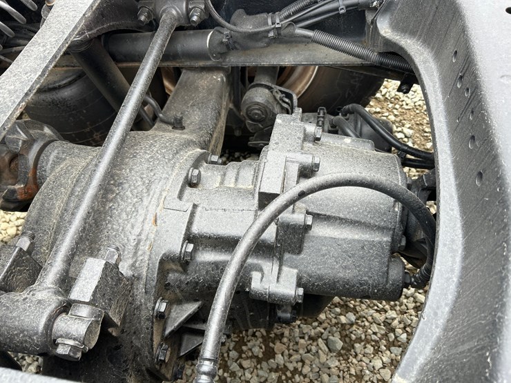 2015-kenworth-t680-image-31