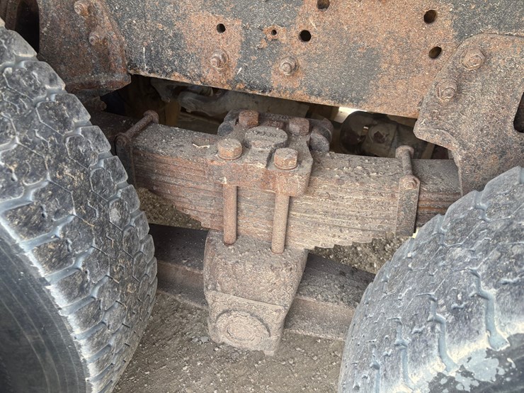 1999-sterling-l9513-image-72