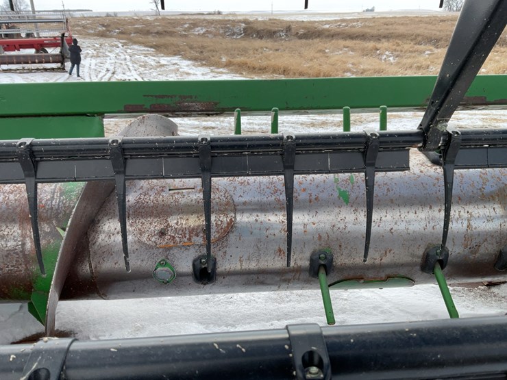 2004-john-deere-630f-image-12