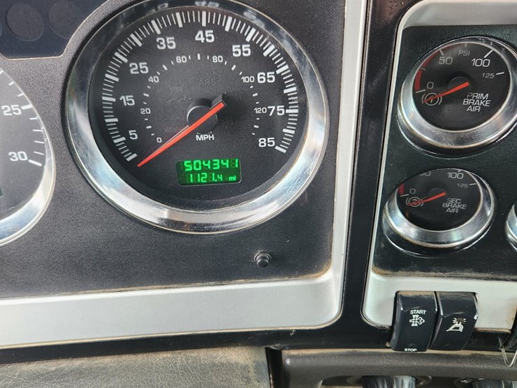 2014-kenworth-t800-image-67