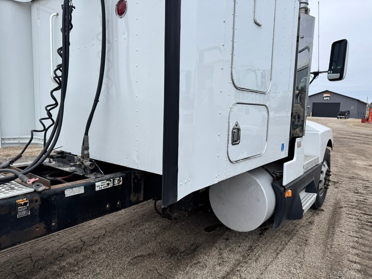 1995-kenworth-t600-image-28