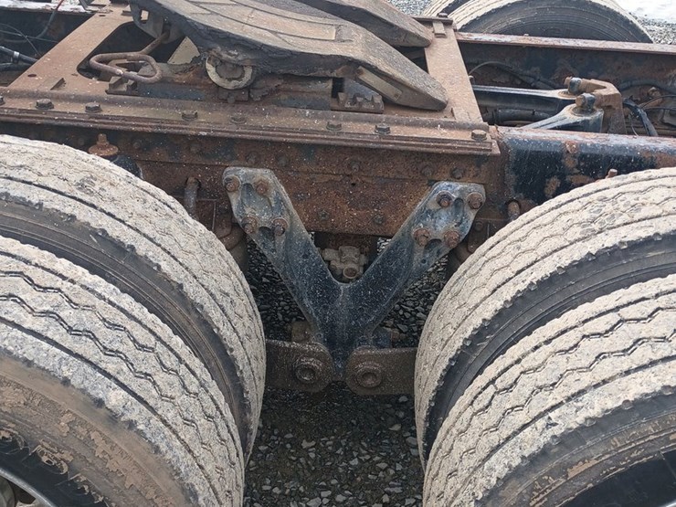 2002-kenworth-t600-image-30