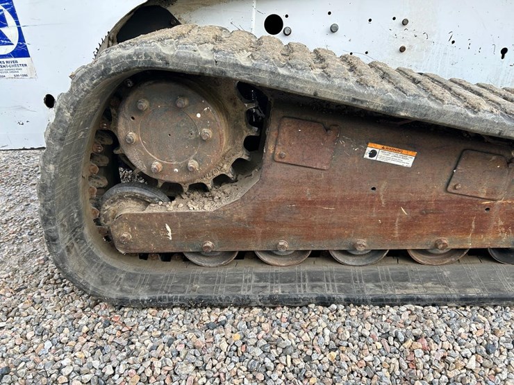 bobcat-t300-image-14