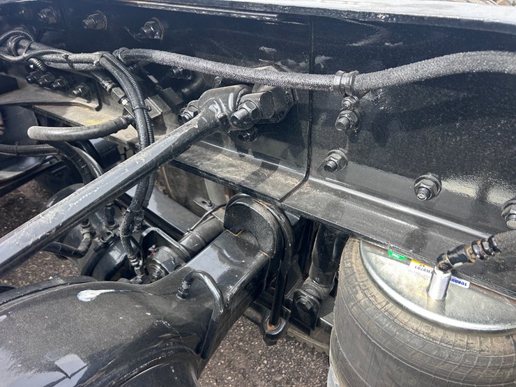 #1009-•-2012-western-star-conventional-4-sleeper-cab-truck-tractor-image-36