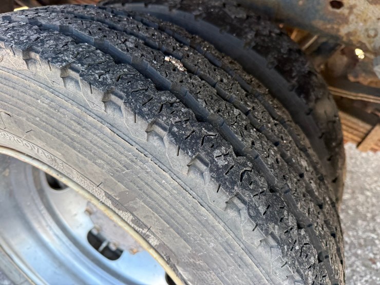 #1064-•-2015-ram-5500-heavy-duty-service-truck-image-43