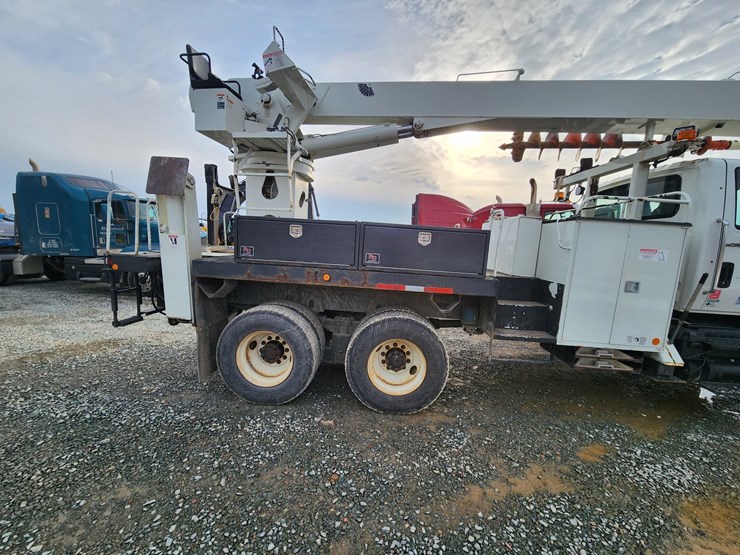 2008-international-workstar-7400-image-13