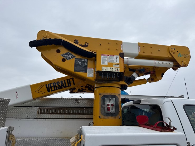 2015-ford-f550-image-36