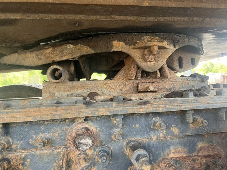 #1556-•-1999-mack-e7-460-day-cab-truck-tractor-image-14