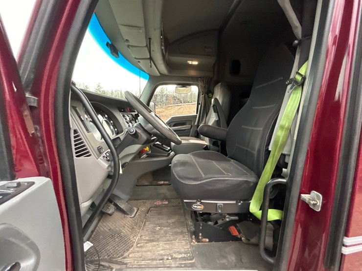 2016-kenworth-t680-image-49