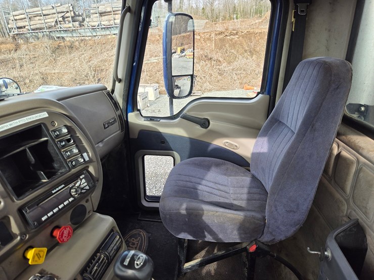 2007-massey-ferguson-8-image-43