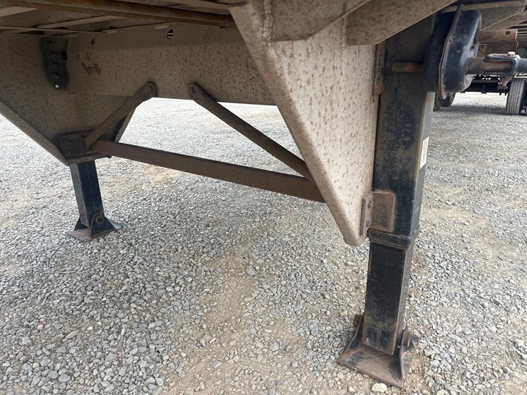 2008-massey-ferguson-8-image-13