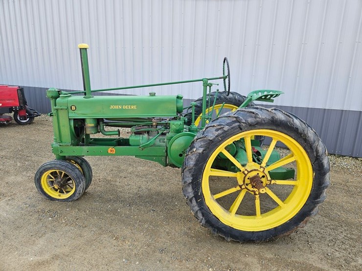 1938-john-deere-model-b-image-2