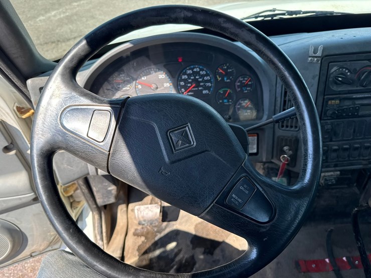 2002-international-4300-sba-image-42