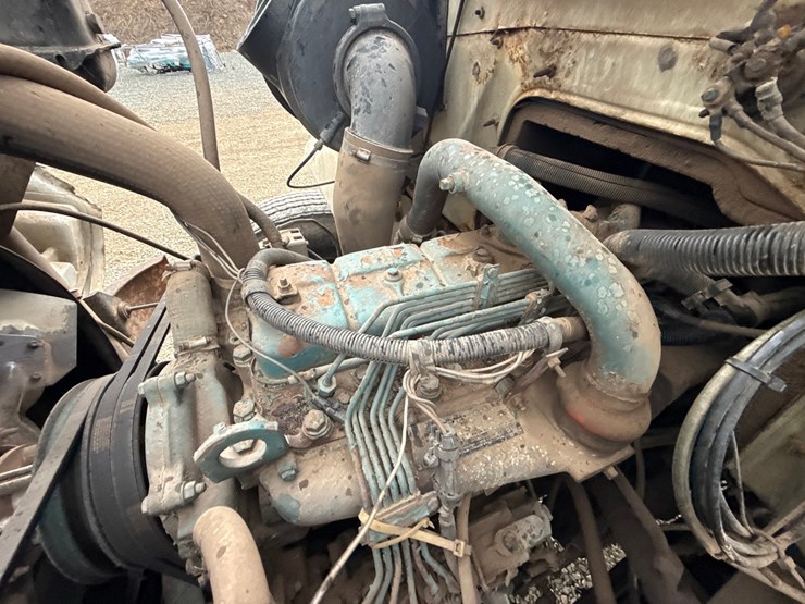 1990-international-4900-image-15