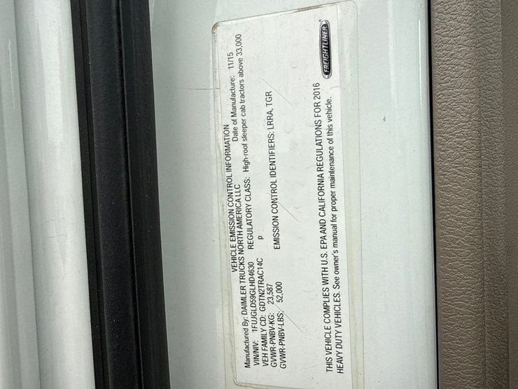 2016-massey-ferguson-8-image-81