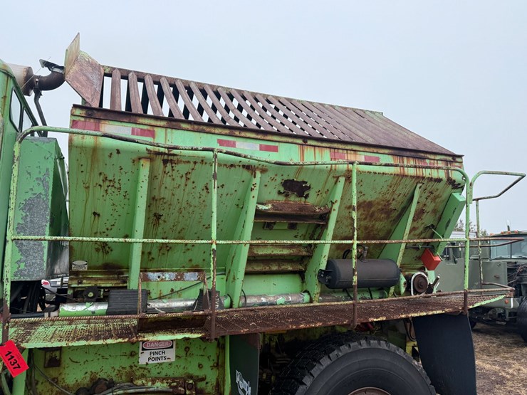 1986-oshkosh-wt2206-image-12