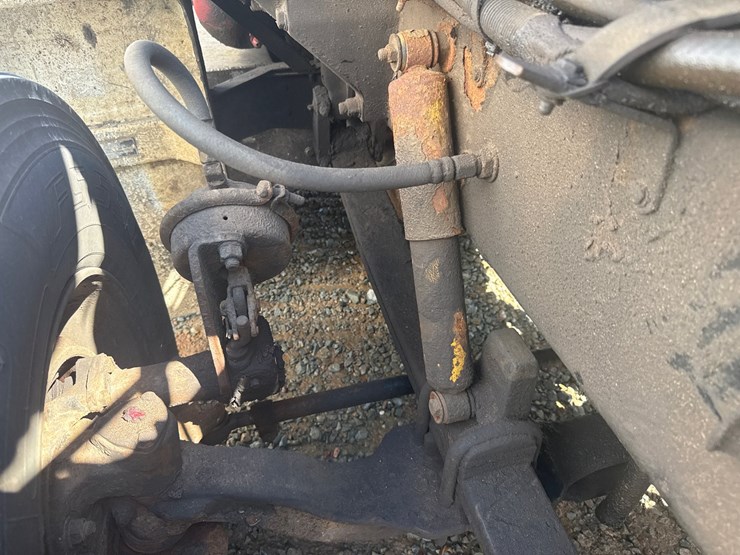 1994-peterbilt-359-image-24