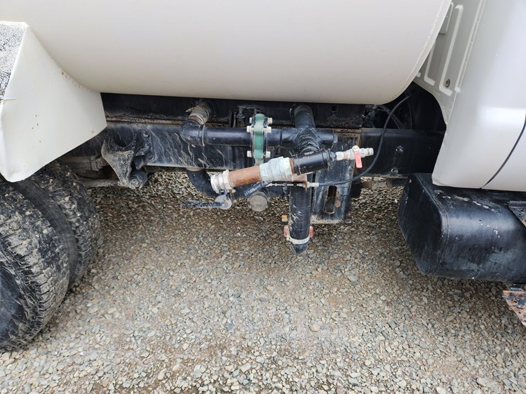 2006-ford-f650-image-27