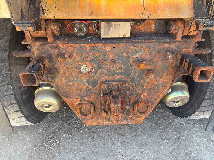 2006-international-7600-image-93