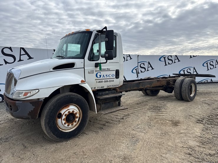 2002-international-4300-sba-image-1