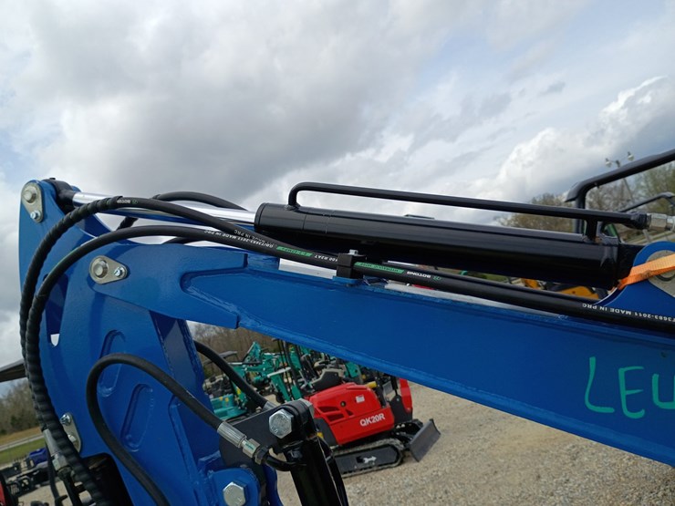 #24178-•-2025-agt-mx20r-mini-excavator-image-28