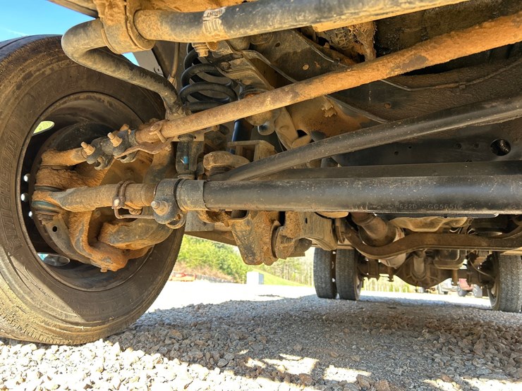 2012-ford-f550-image-32