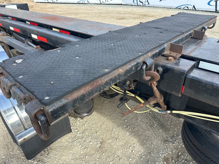 2010-massey-ferguson-8-image-50