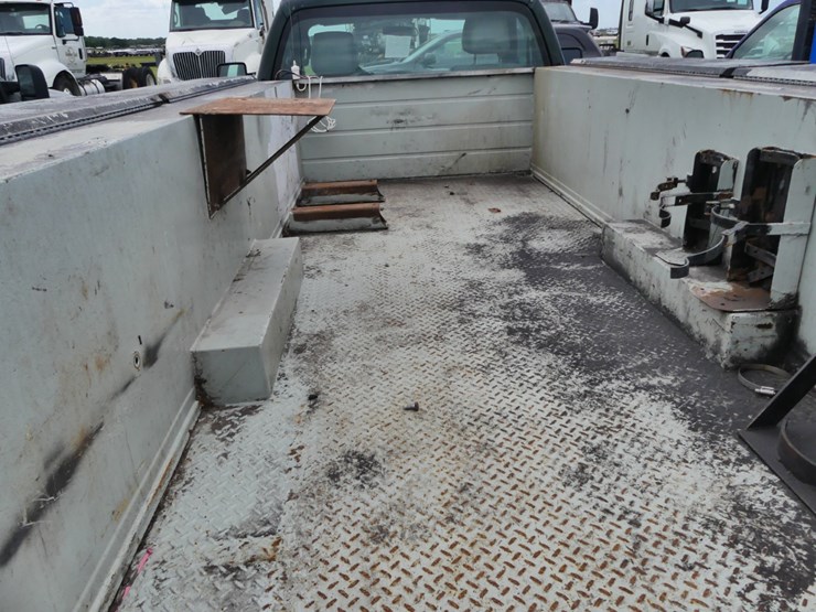 2016-ford-f350-xl-image-5