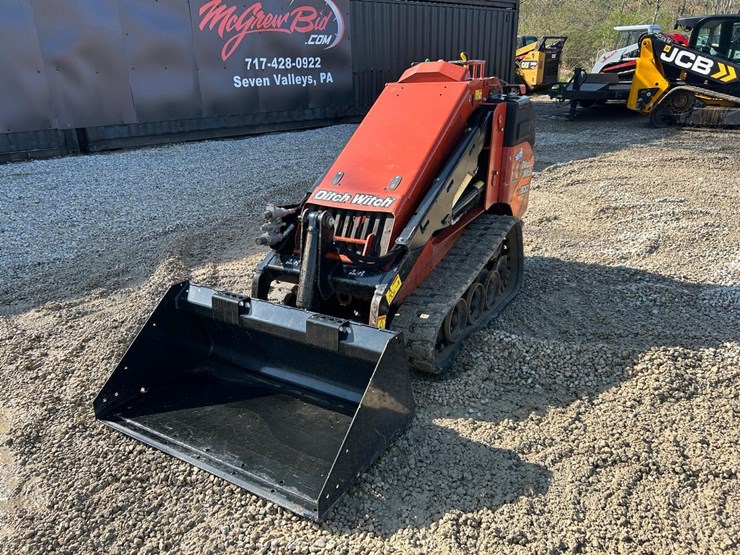 2018-ditch-witch-sk800-image-8