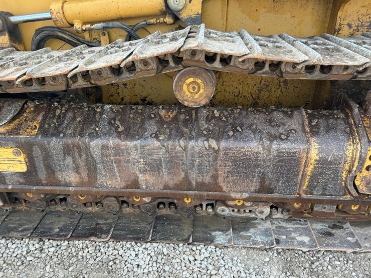 caterpillar-d5k-xl-image-18