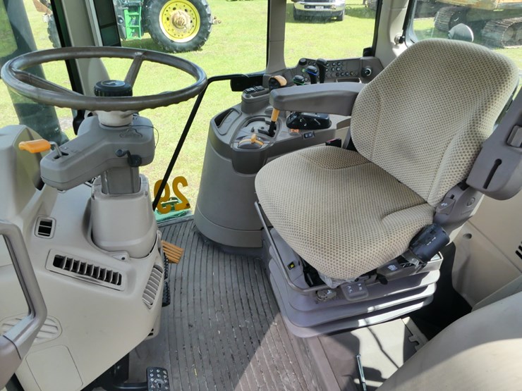 2022-john-deere-6175m-image-11